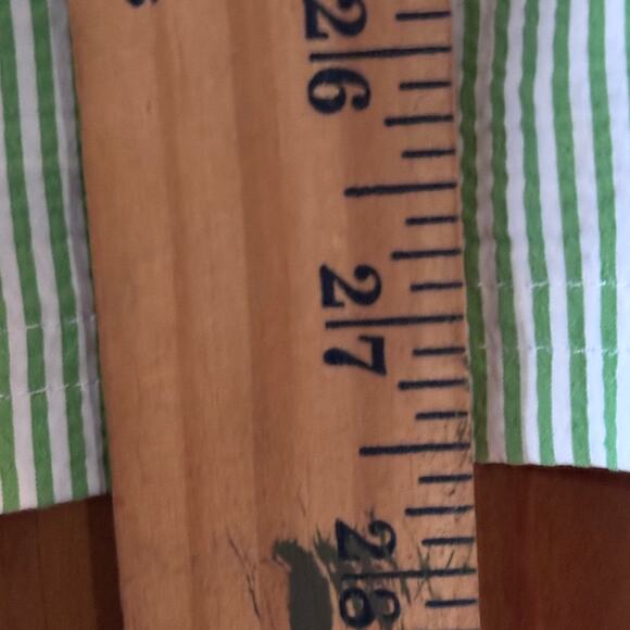 Under Armour Green & White Seersucker Striped Hooded Jacket - MD/M VERY NICE!! - Picture 7 of 8